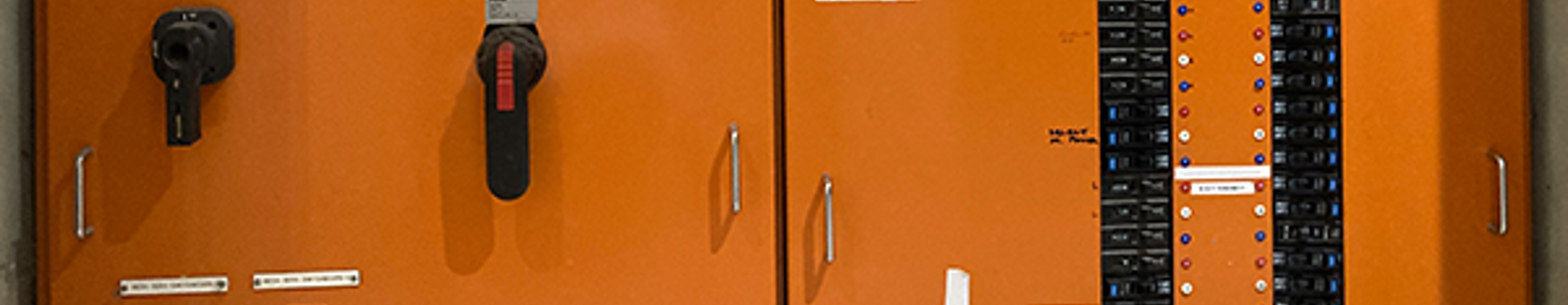 Technical Commercial Switchboard 220